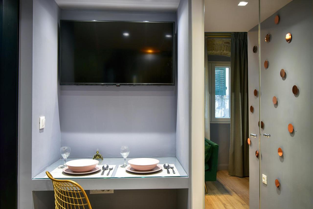 Queen 3 Apartment, In The Heart Of Corfu Historical Old Town Center Eksteriør billede