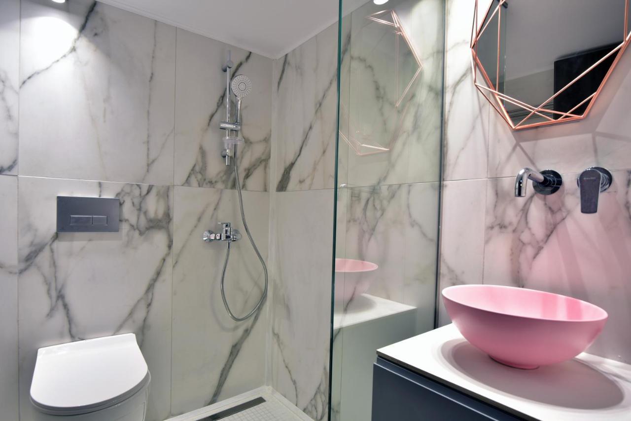 Queen 3 Apartment, In The Heart Of Corfu Historical Old Town Center Eksteriør billede